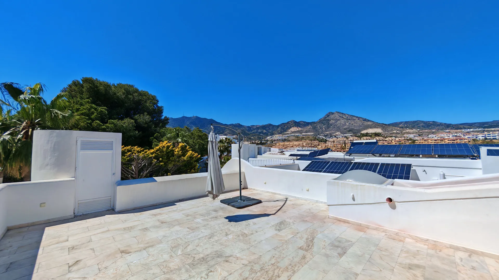 Semi detached villa for sale in Benalmadena