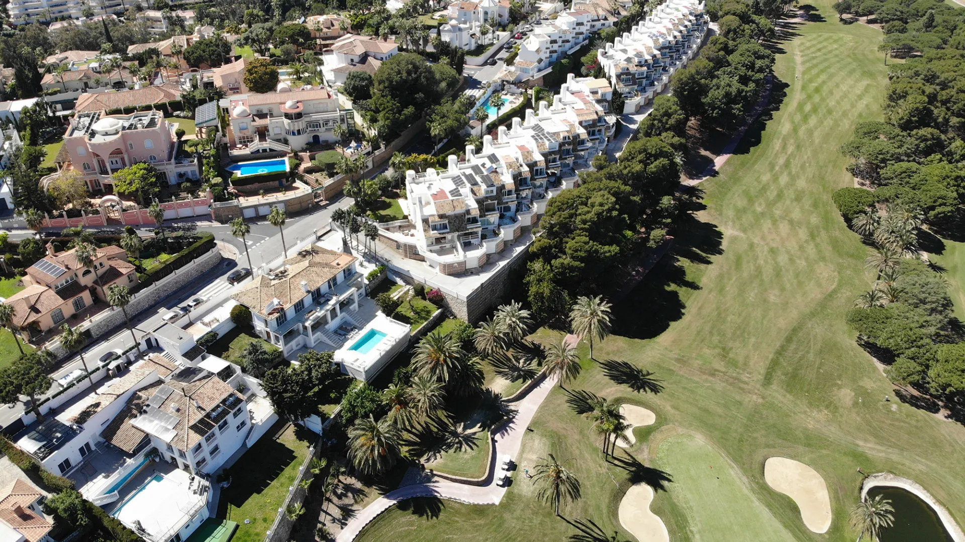 Semi detached villa for sale in Benalmadena