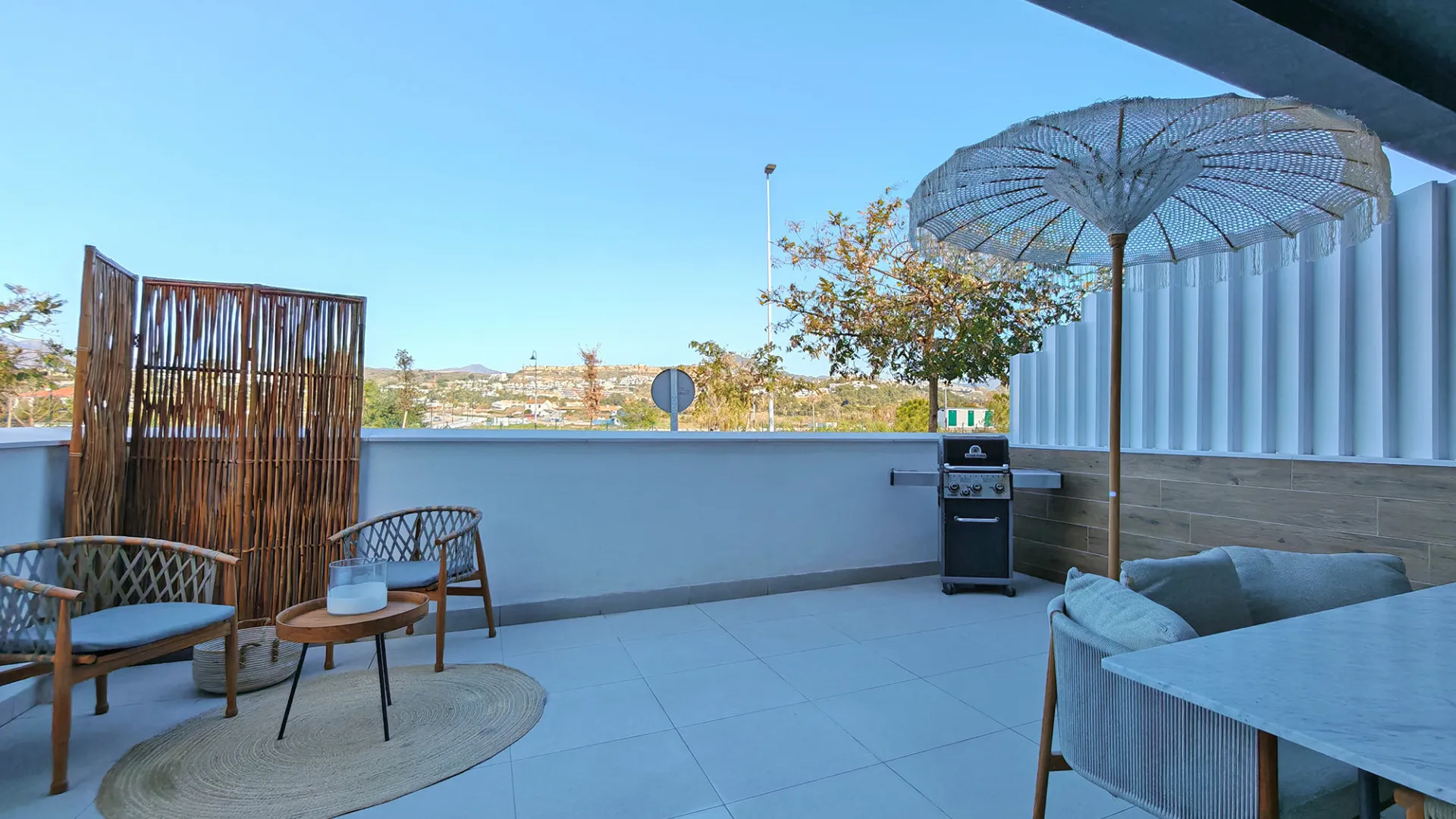 Semi detached villa for sale in Estepona with 3 bedrooms
