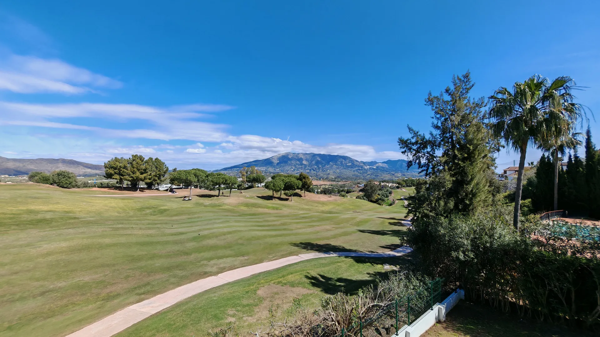 For sale La Cala Golf Resort 4 bedrooms villa