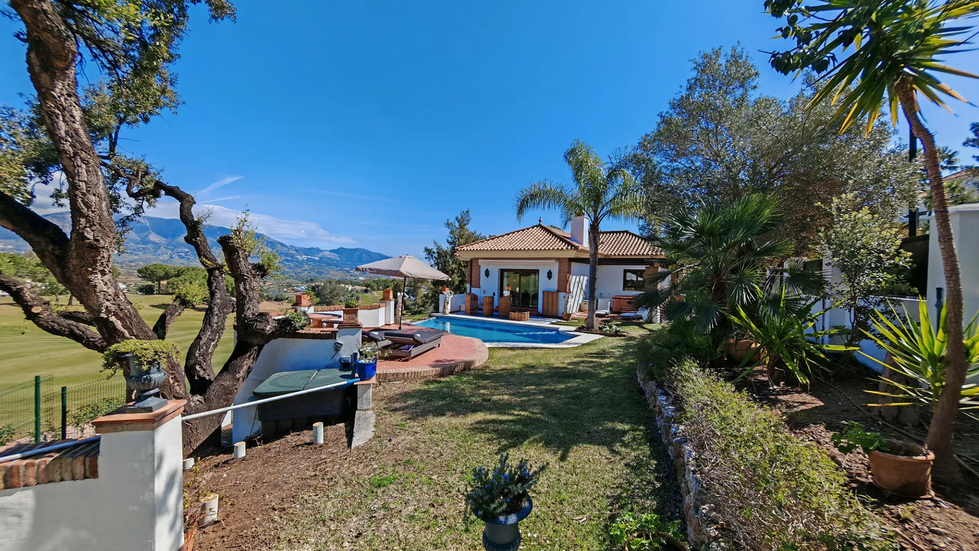 For sale La Cala Golf Resort 4 bedrooms villa