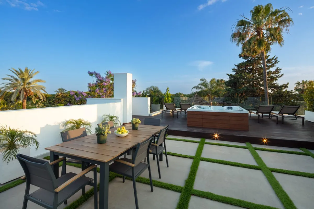 5 bedrooms Marbella Golden Mile villa for sale