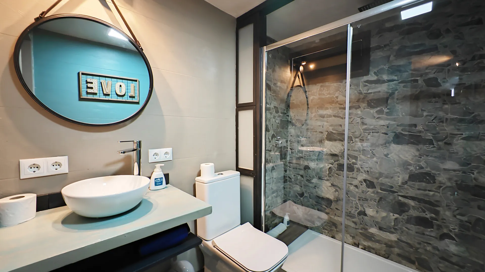 Marbella Centro, villa con 8 dormitorios a la venta