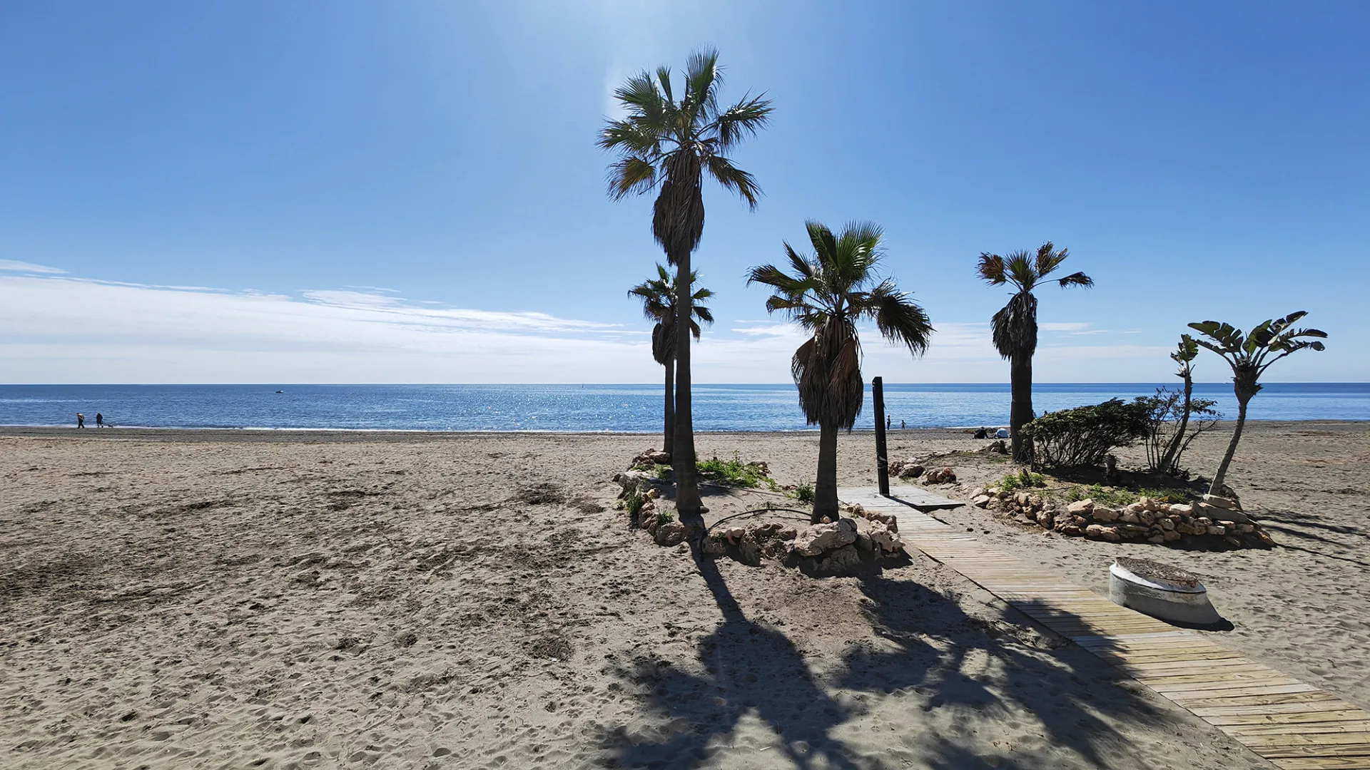 Se vende adosado en Estepona con 5 dormitorios