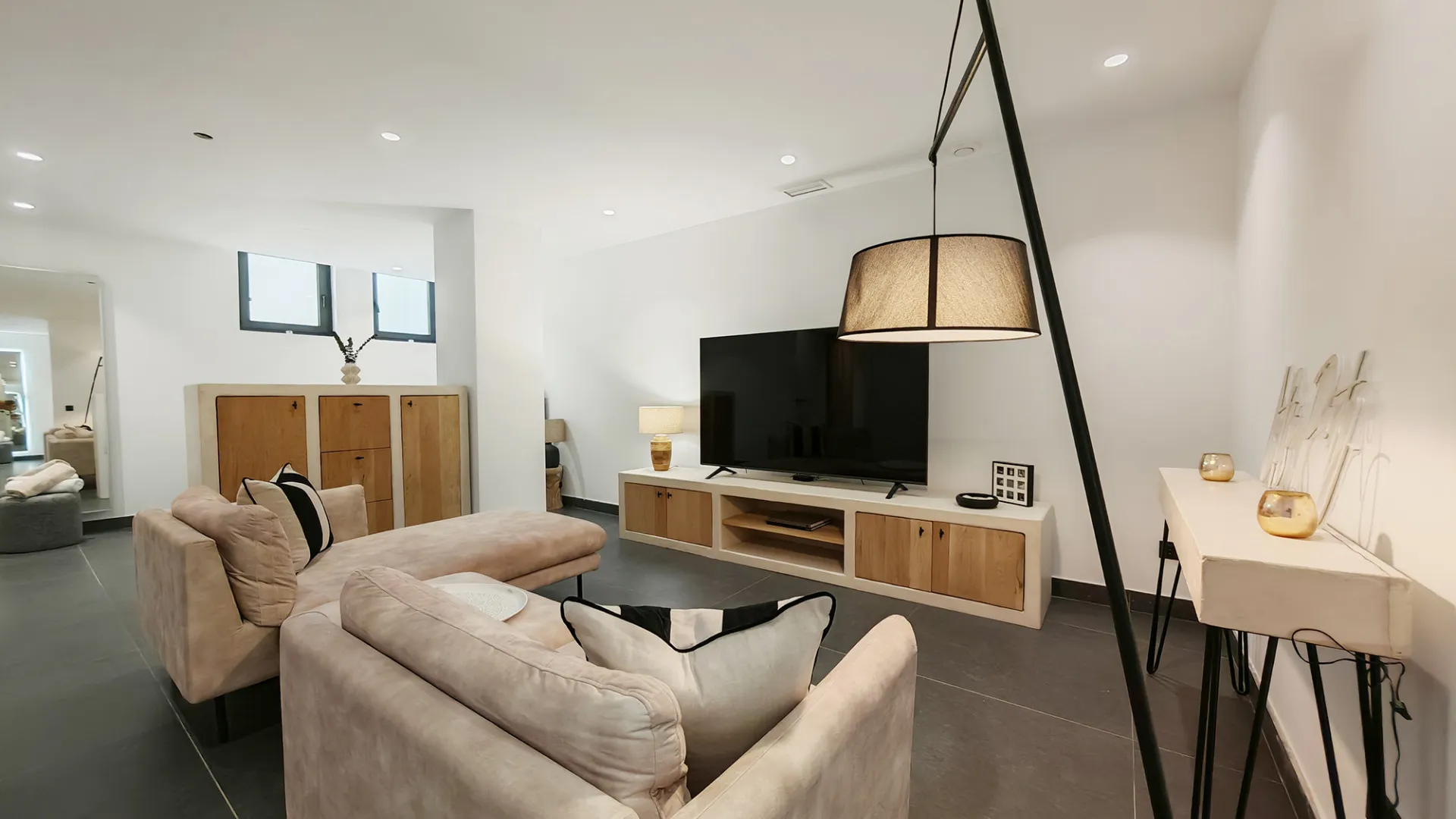 For sale villa in Estepona