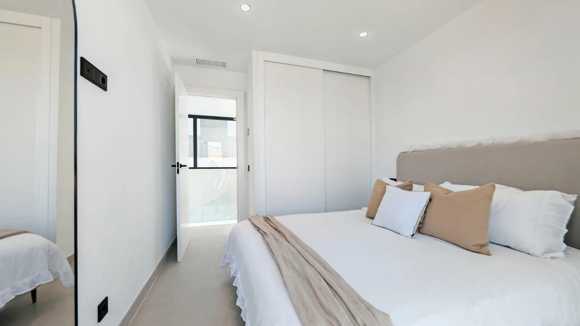 For sale villa in Estepona