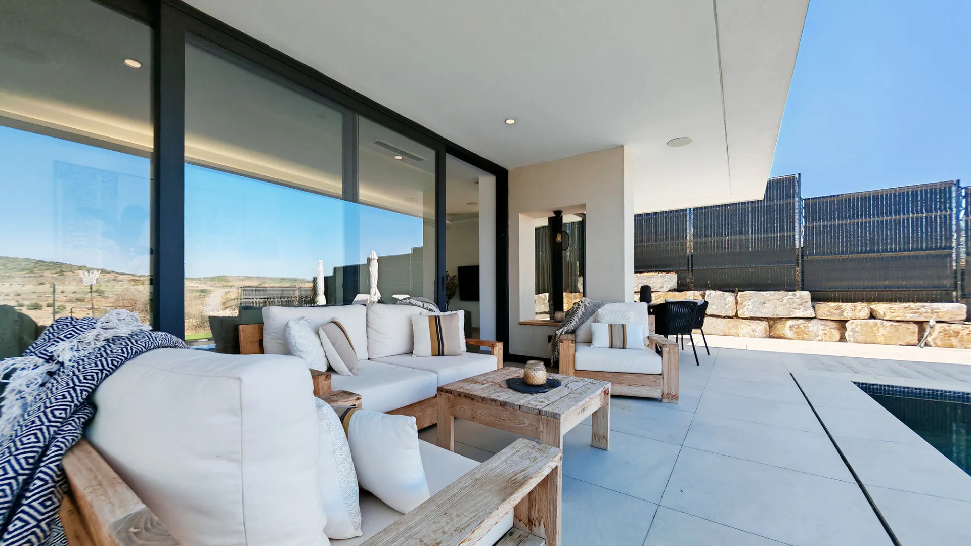 For sale villa in Estepona