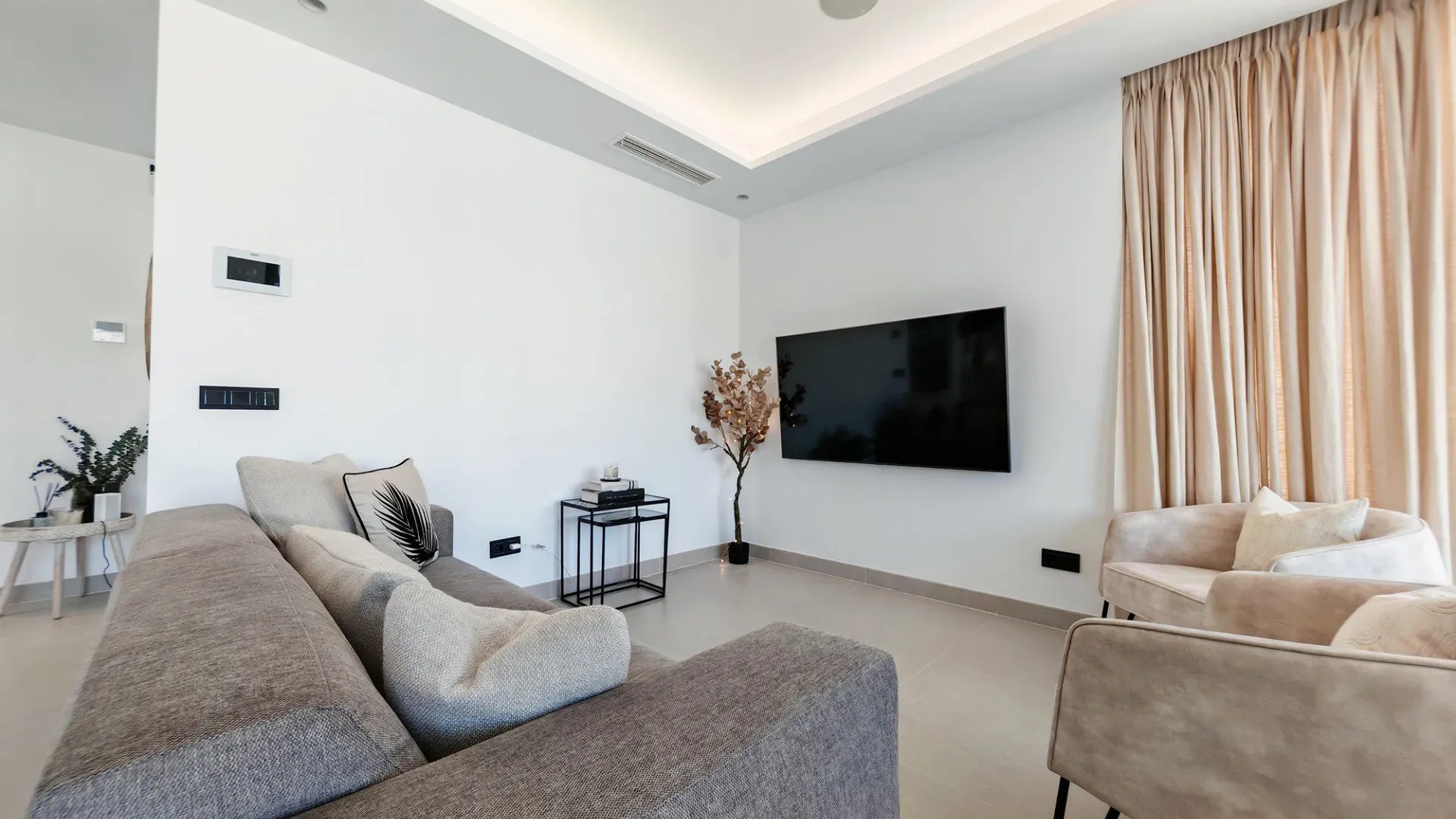 For sale villa in Estepona