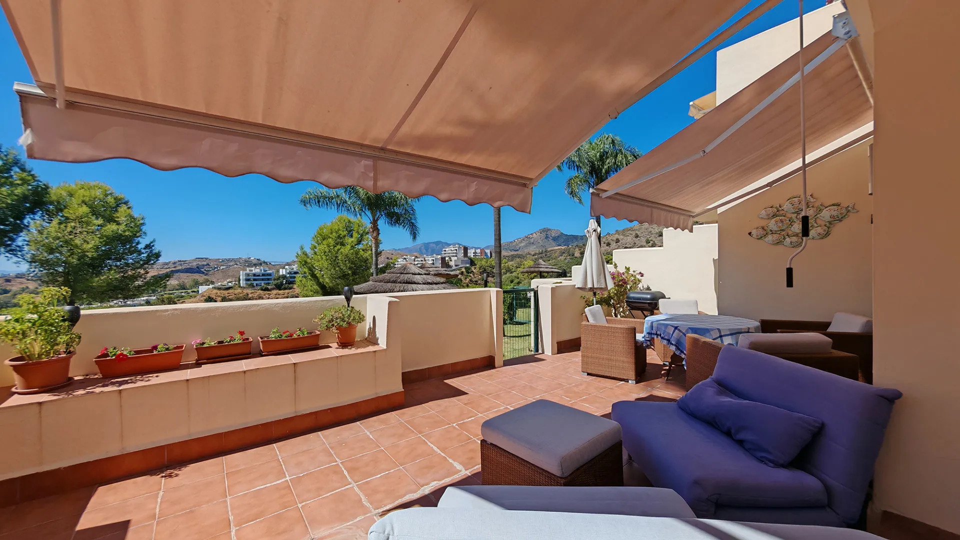 Buy ground floor apartment in Puerto del Almendro