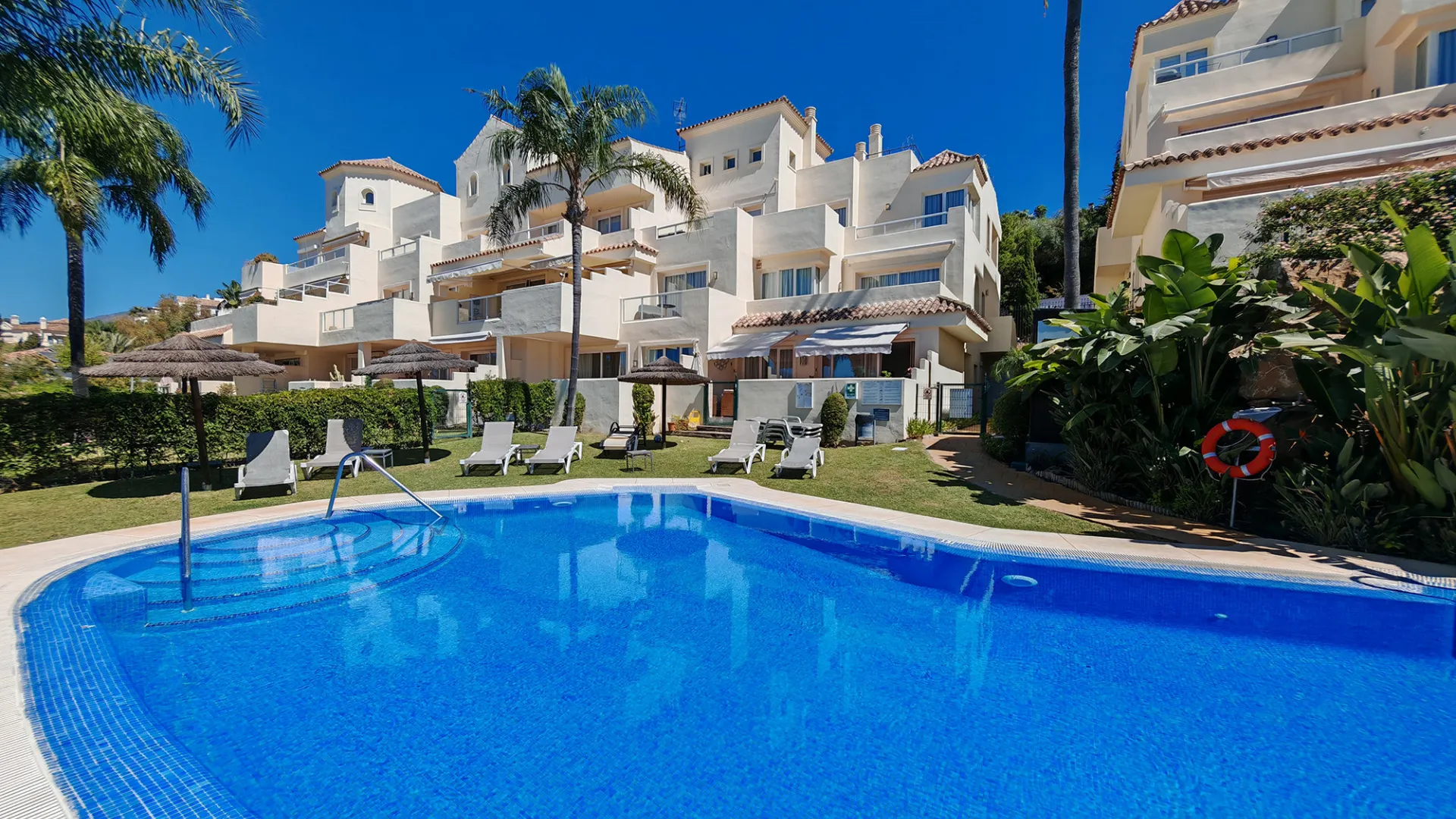 Buy ground floor apartment in Puerto del Almendro