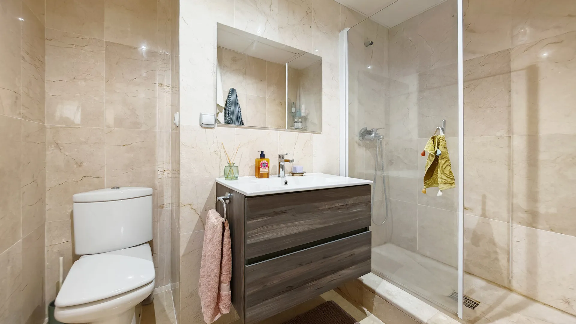 Buy ground floor apartment in Puerto del Almendro