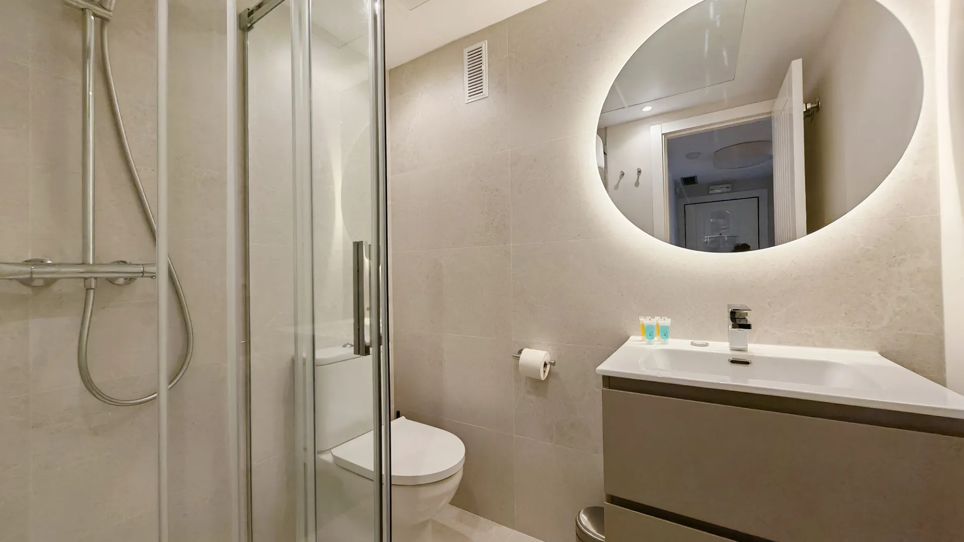 Apartment for sale in Benahavis