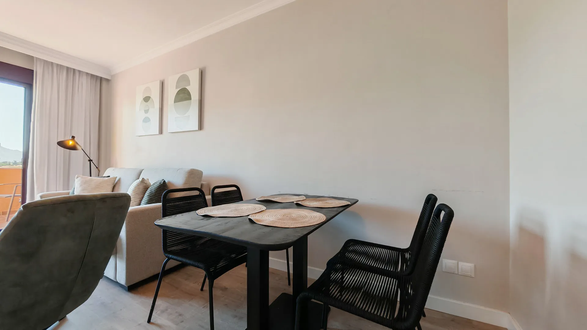 Apartment for sale in Benahavis