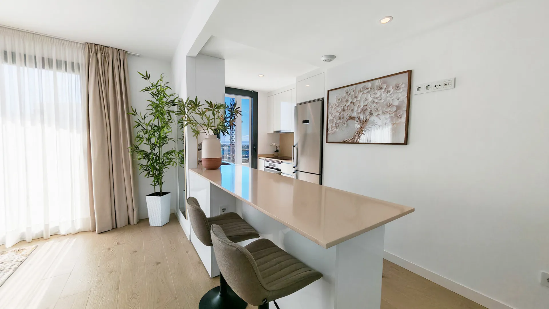 For sale apartment with 2 bedrooms in Estepona