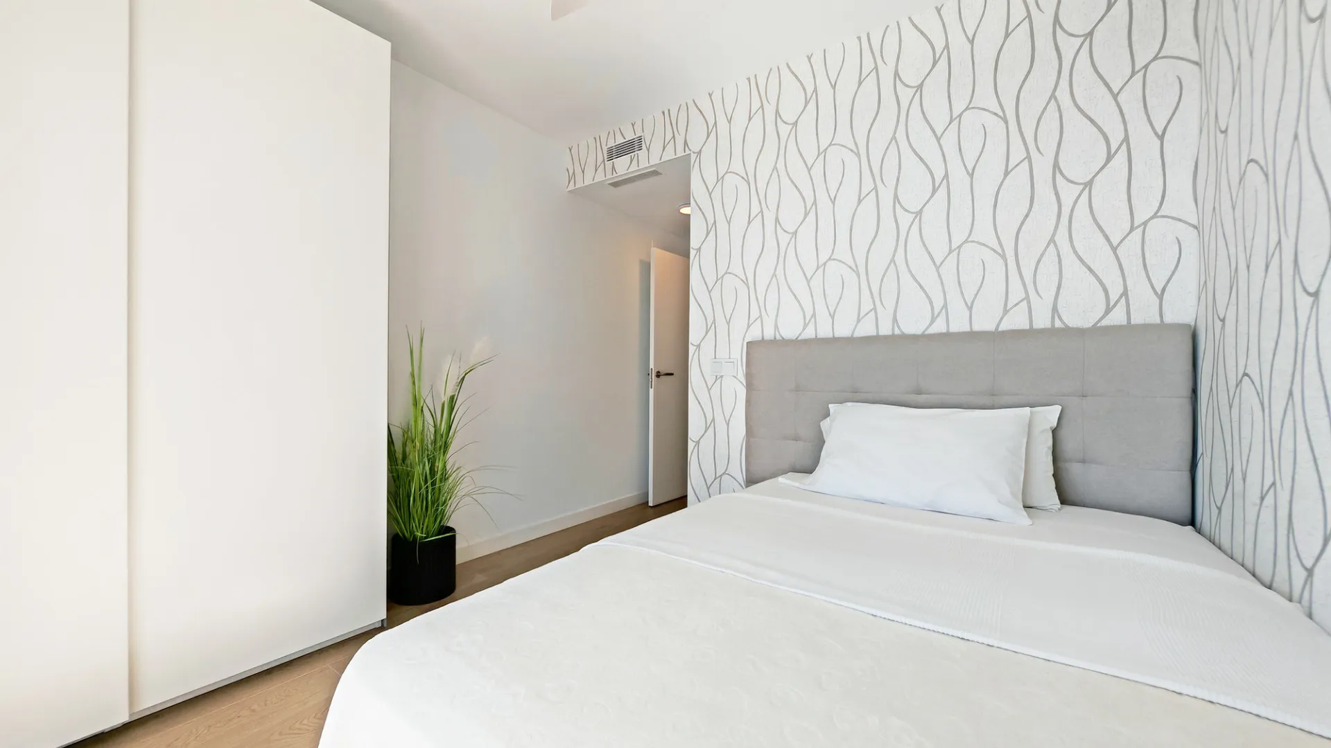 For sale apartment with 2 bedrooms in Estepona