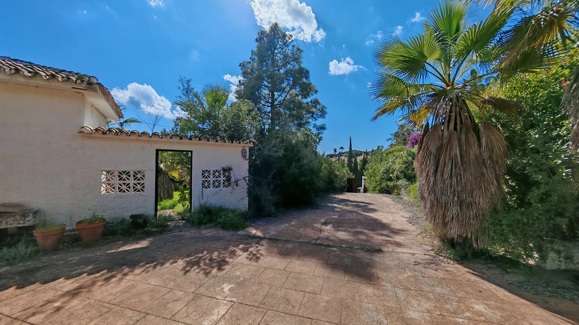 Villa en venta en Marbella Ciudad con 5 dormitorios