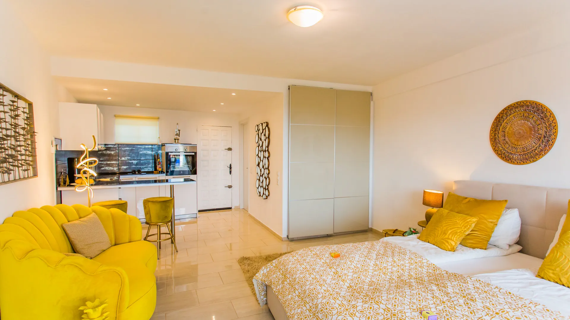 For sale studio in Marbesa