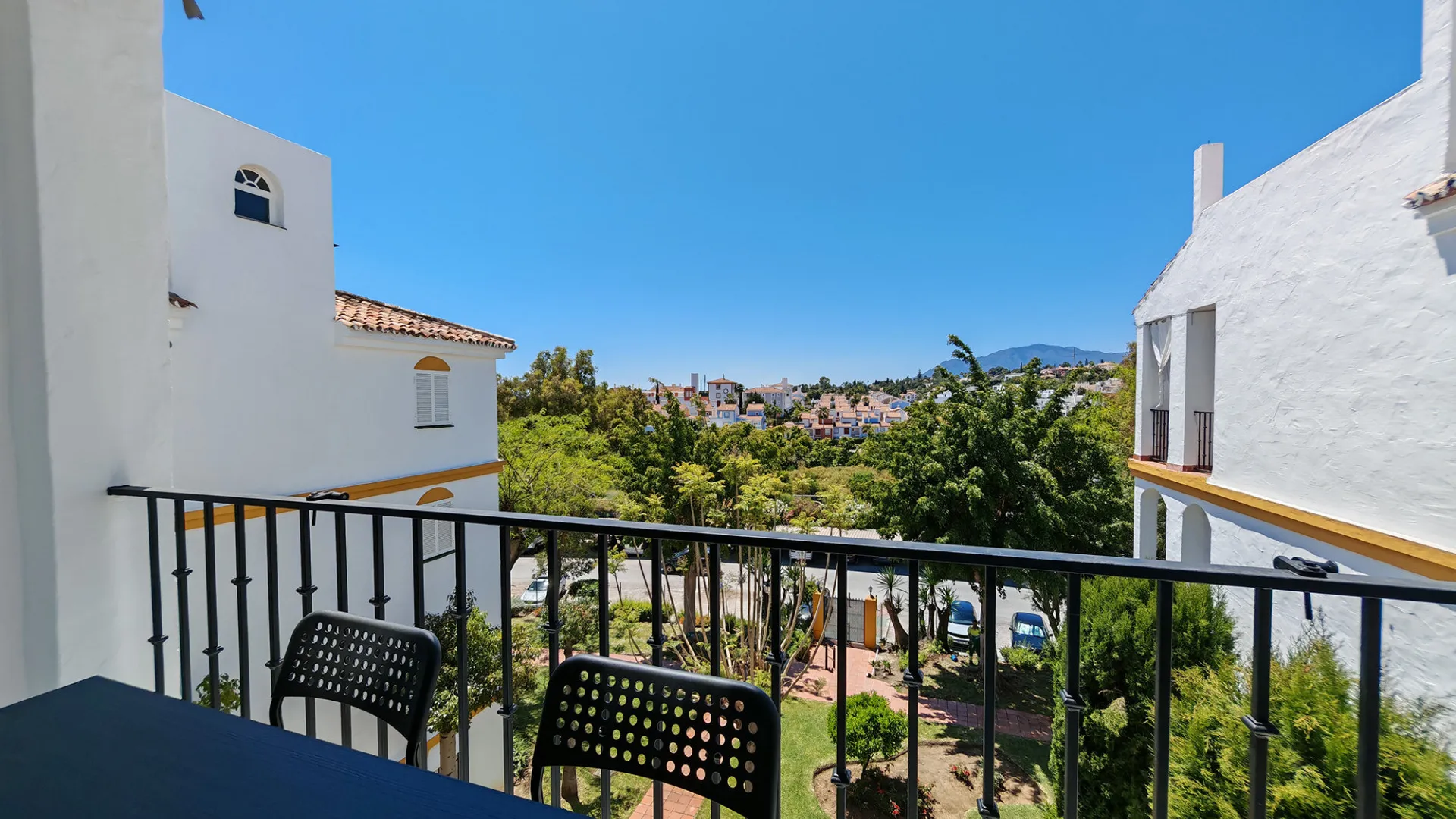 For sale penthouse in Atalaya Golf