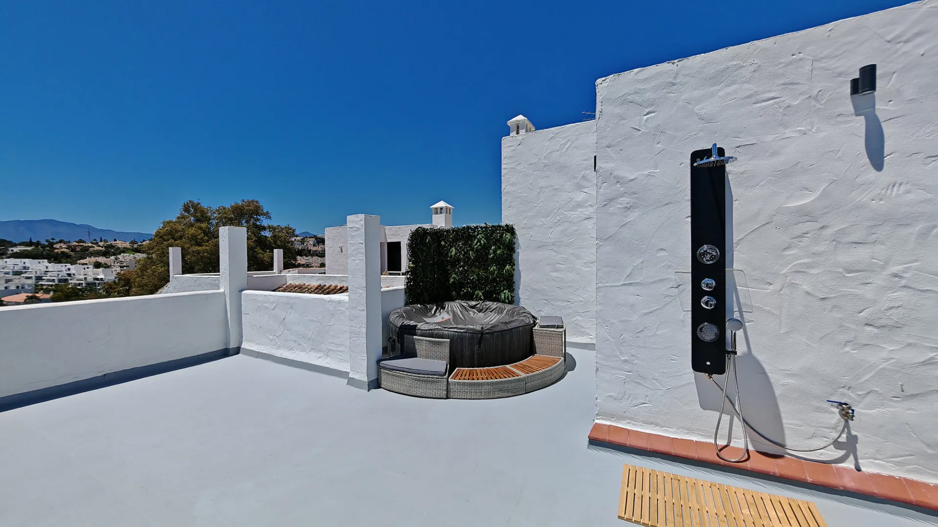 For sale penthouse in Atalaya Golf