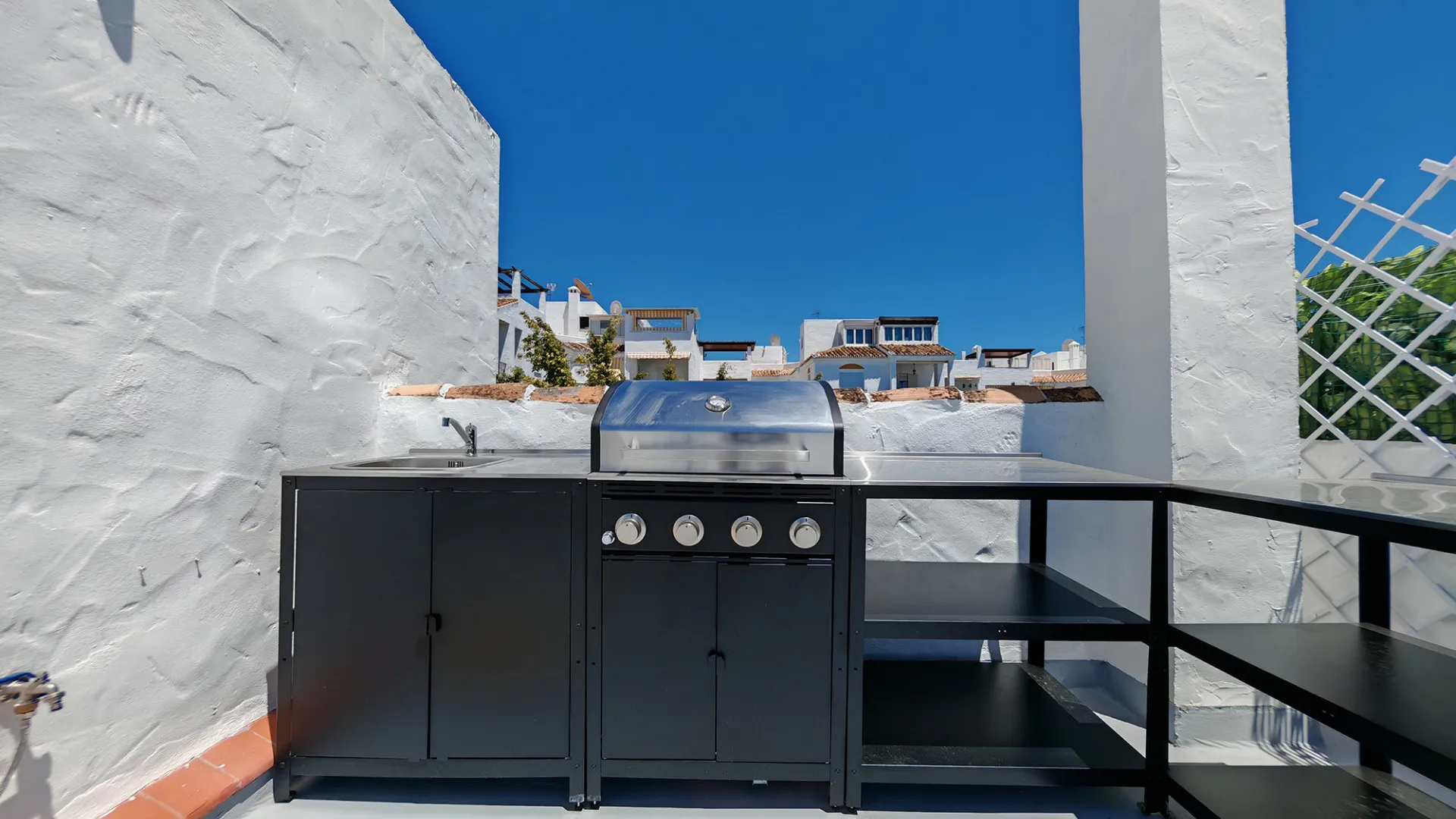 For sale penthouse in Atalaya Golf