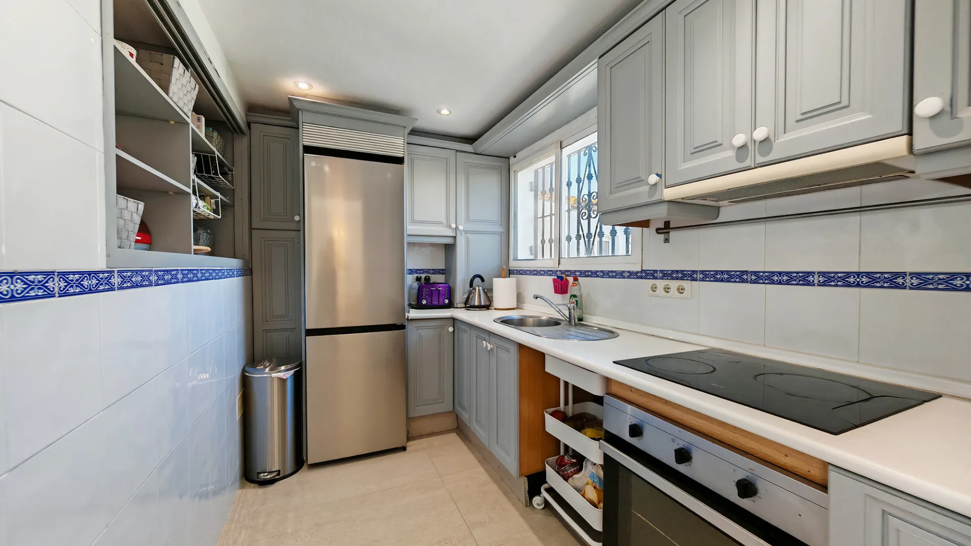 For sale villa in Bahia Dorada