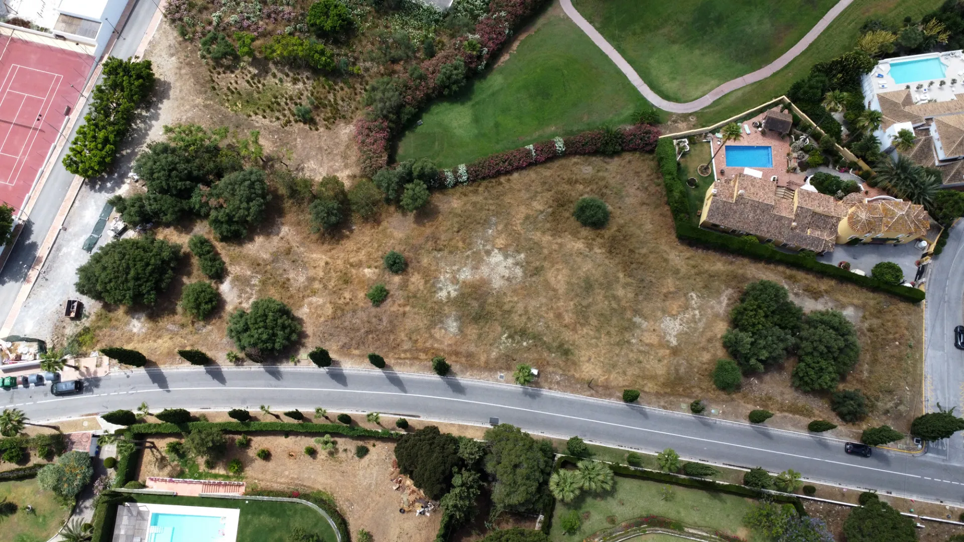 Buy plot in Mijas Golf with 4 bedrooms