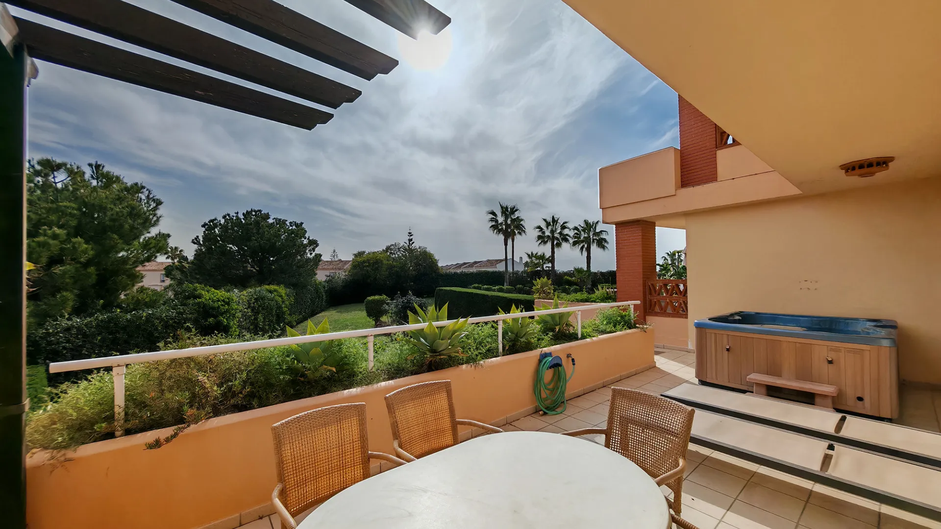 Mijas Costa 2 bedrooms ground floor apartment for sale