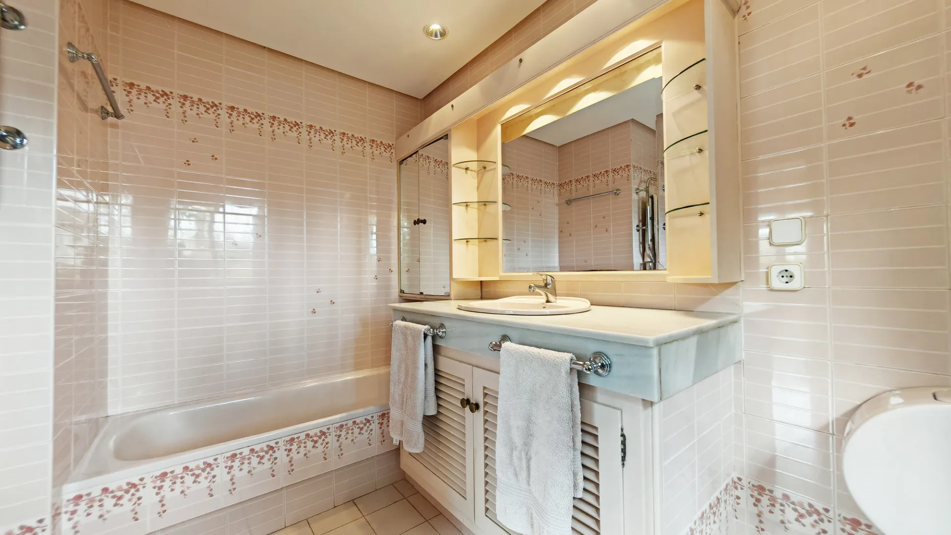 Los Monteros, villa en venta