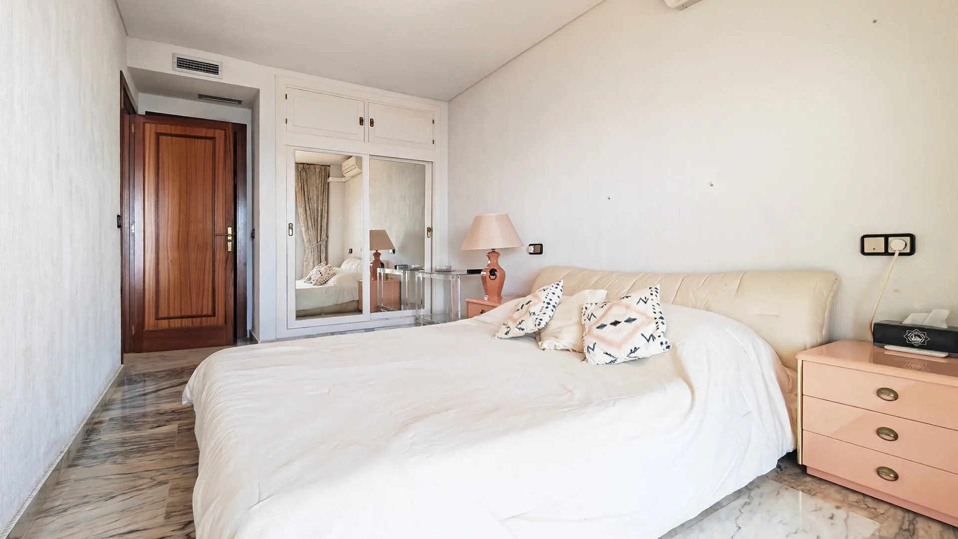 Buy apartment in Los Boliches