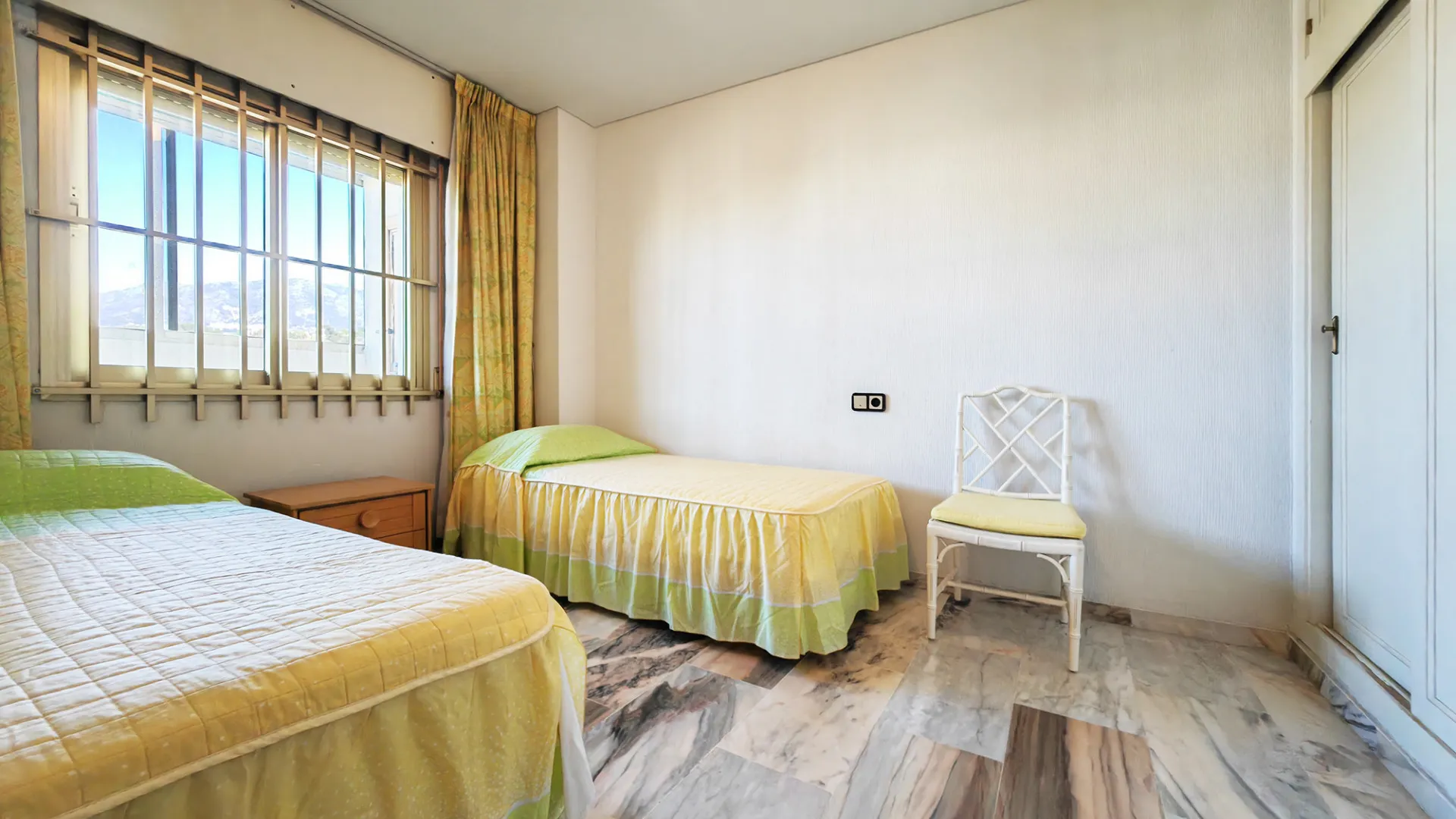 Buy apartment in Los Boliches