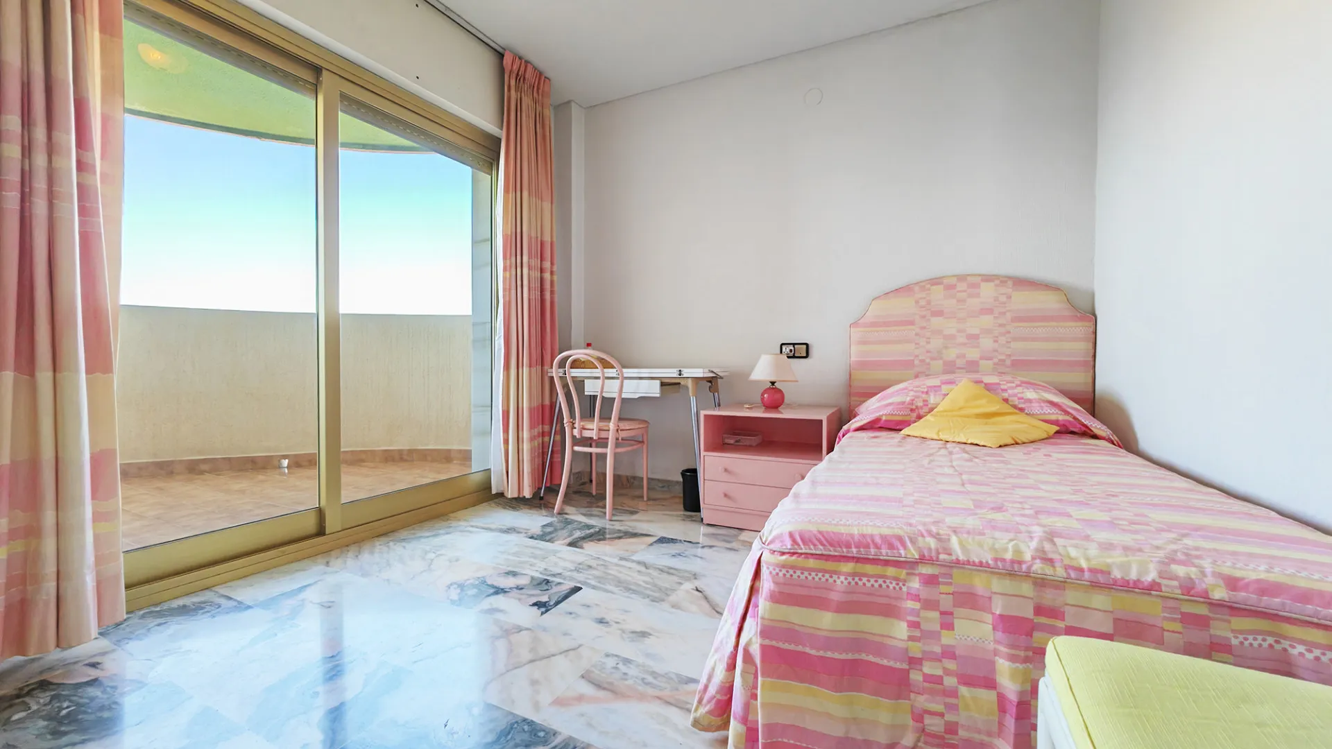 Buy apartment in Los Boliches