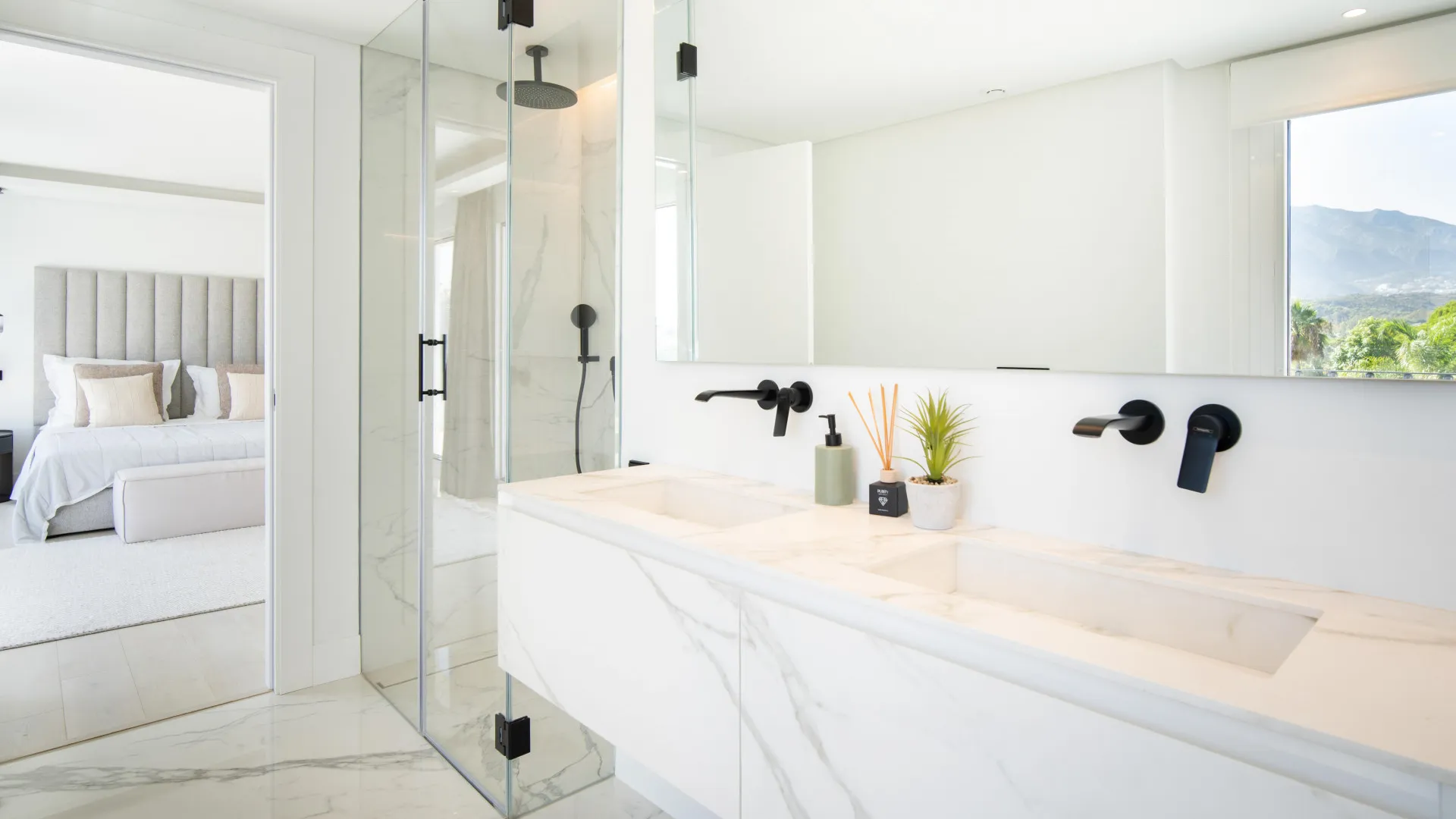 Se vende villa en Las Brisas