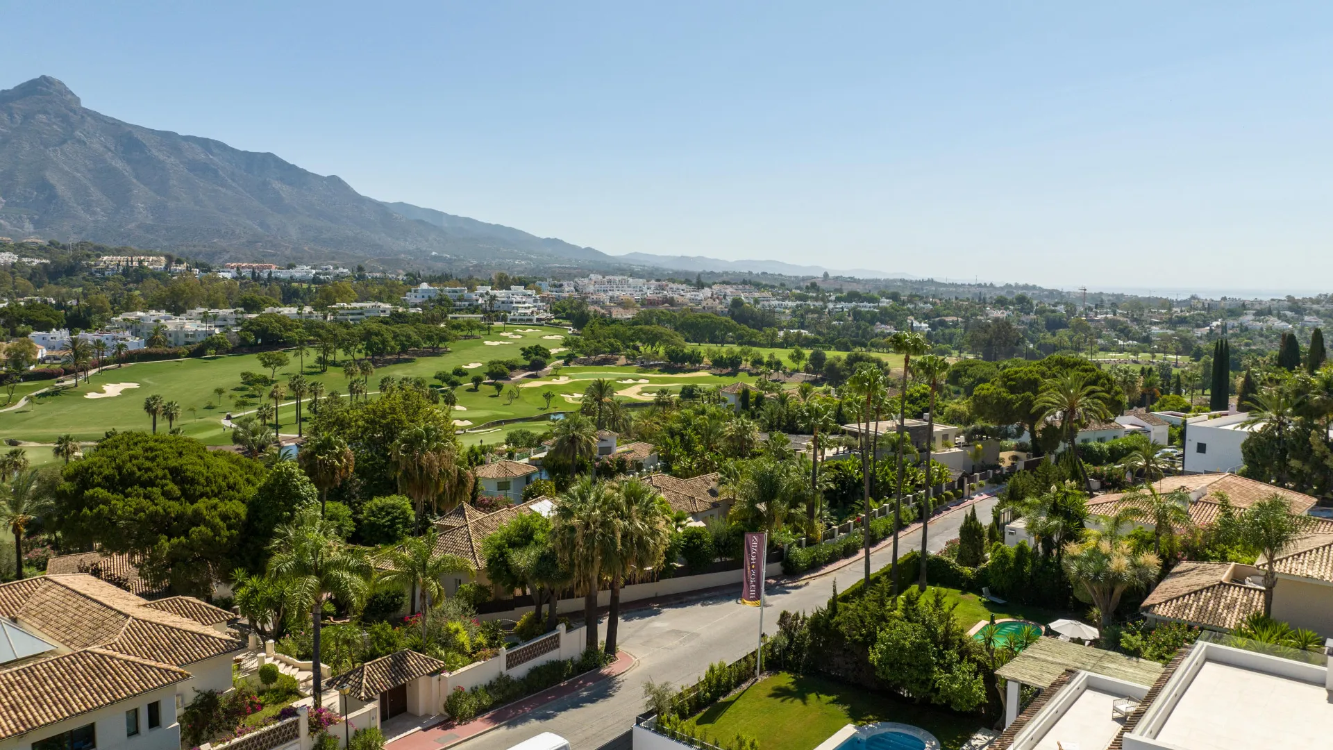 Se vende villa en Las Brisas