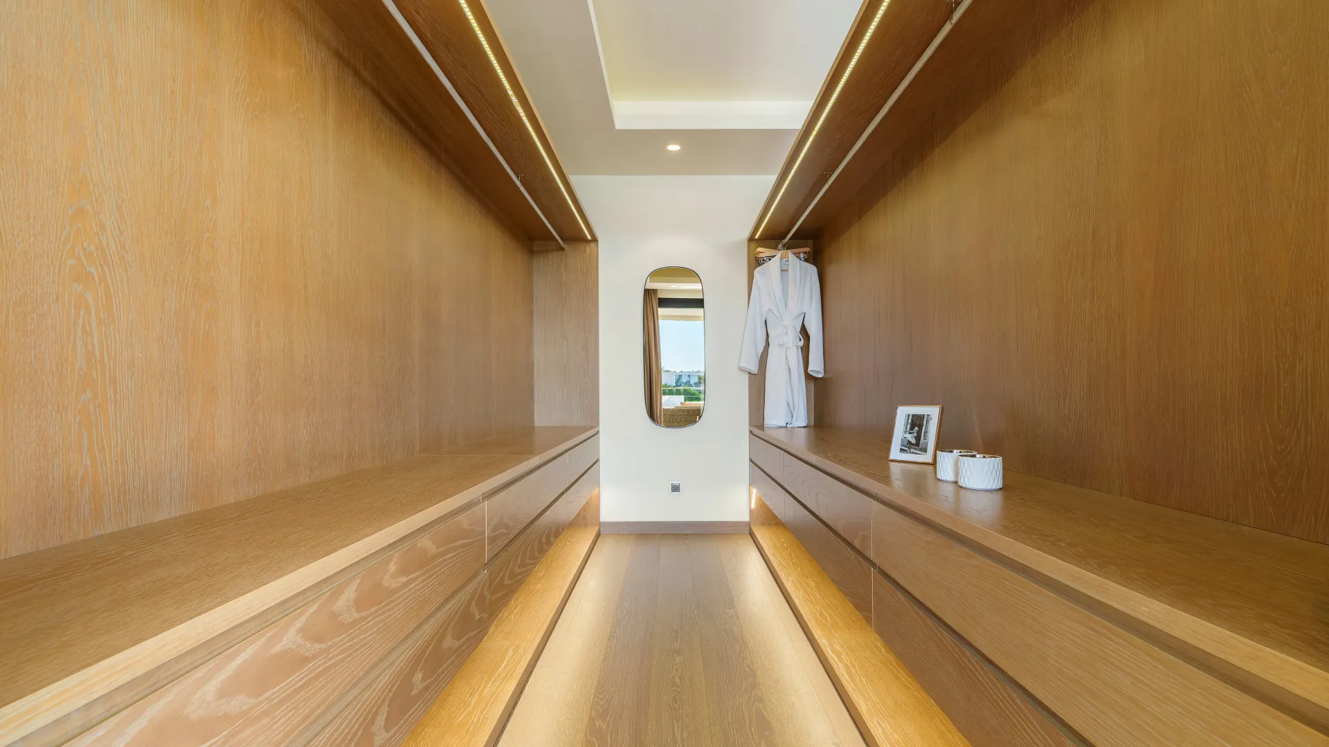 Villa with 6 bedrooms for sale in Nueva Andalucia