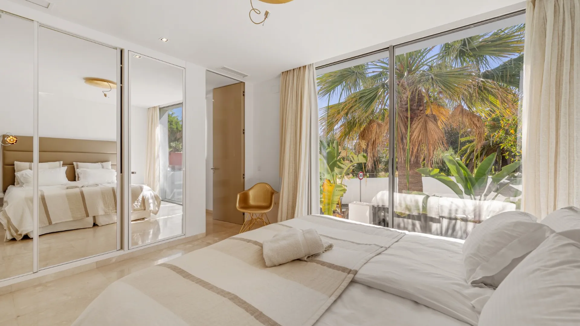 For sale La Cerquilla villa with 7 bedrooms