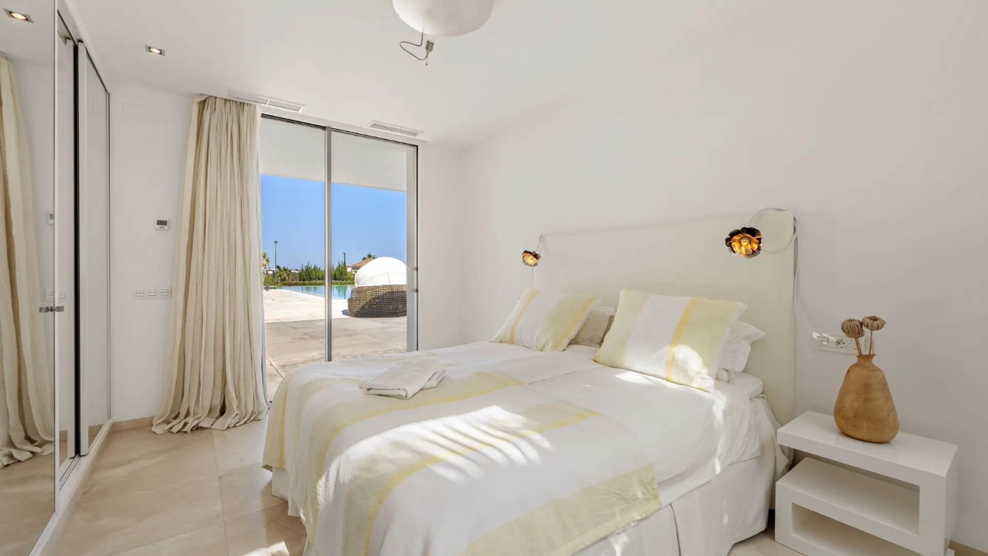 For sale La Cerquilla villa with 7 bedrooms