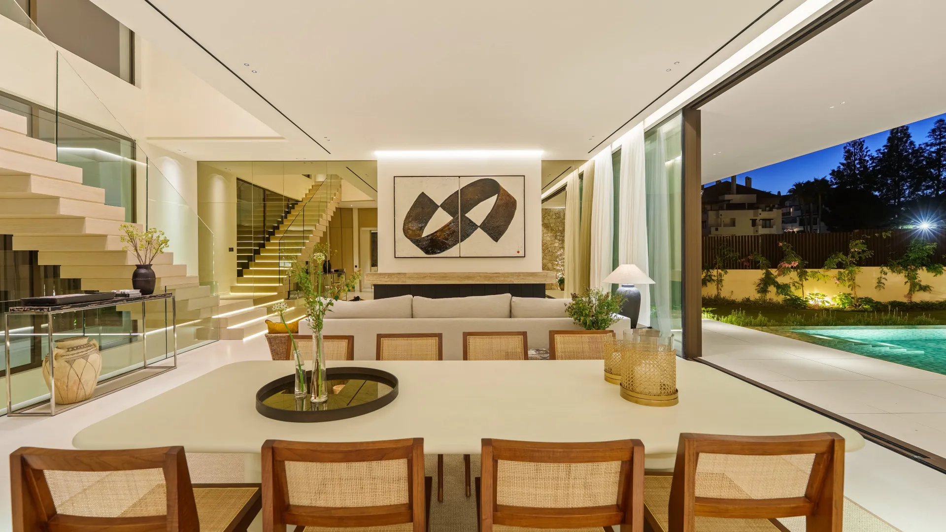 Villa for sale in Marbella Golden Mile with 5 bedrooms