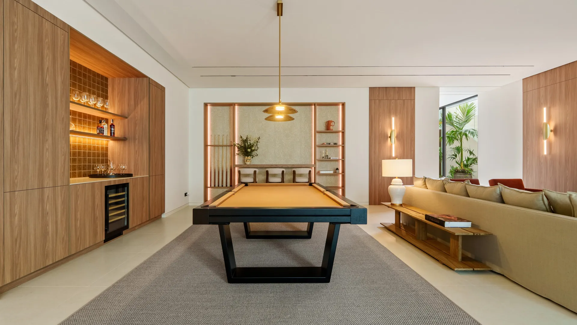 Villa for sale in Marbella Golden Mile with 5 bedrooms