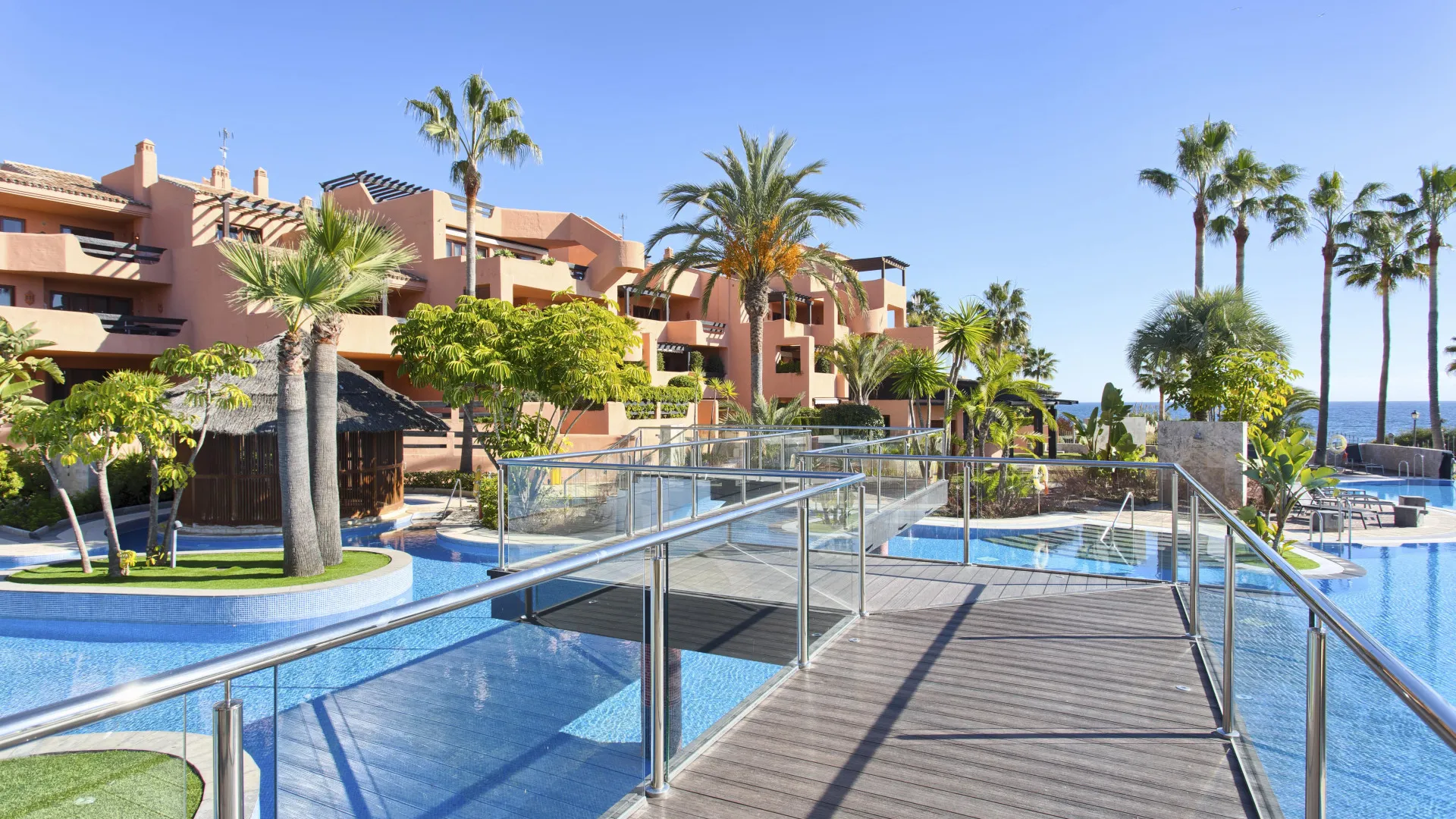 2 bedrooms apartment in New Golden Mile for sale