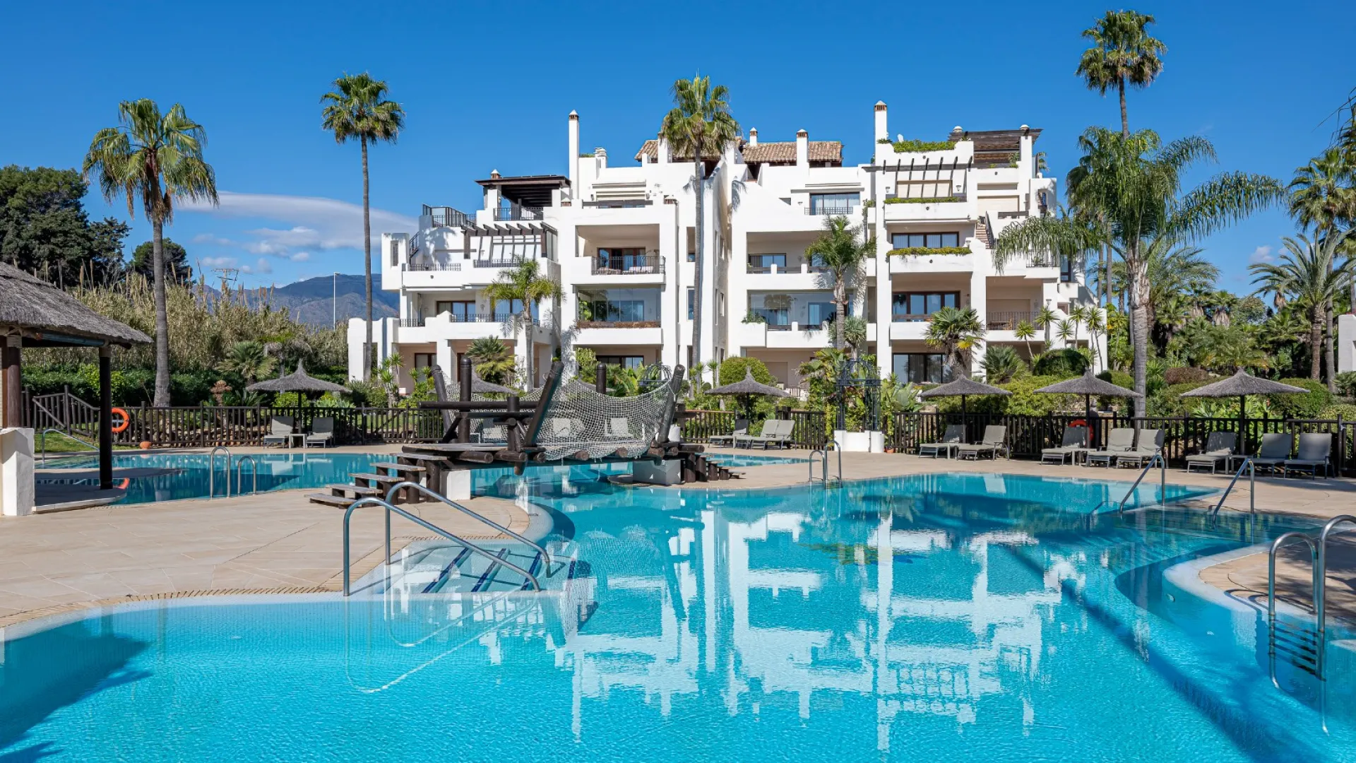 Estepona apartment for sale
