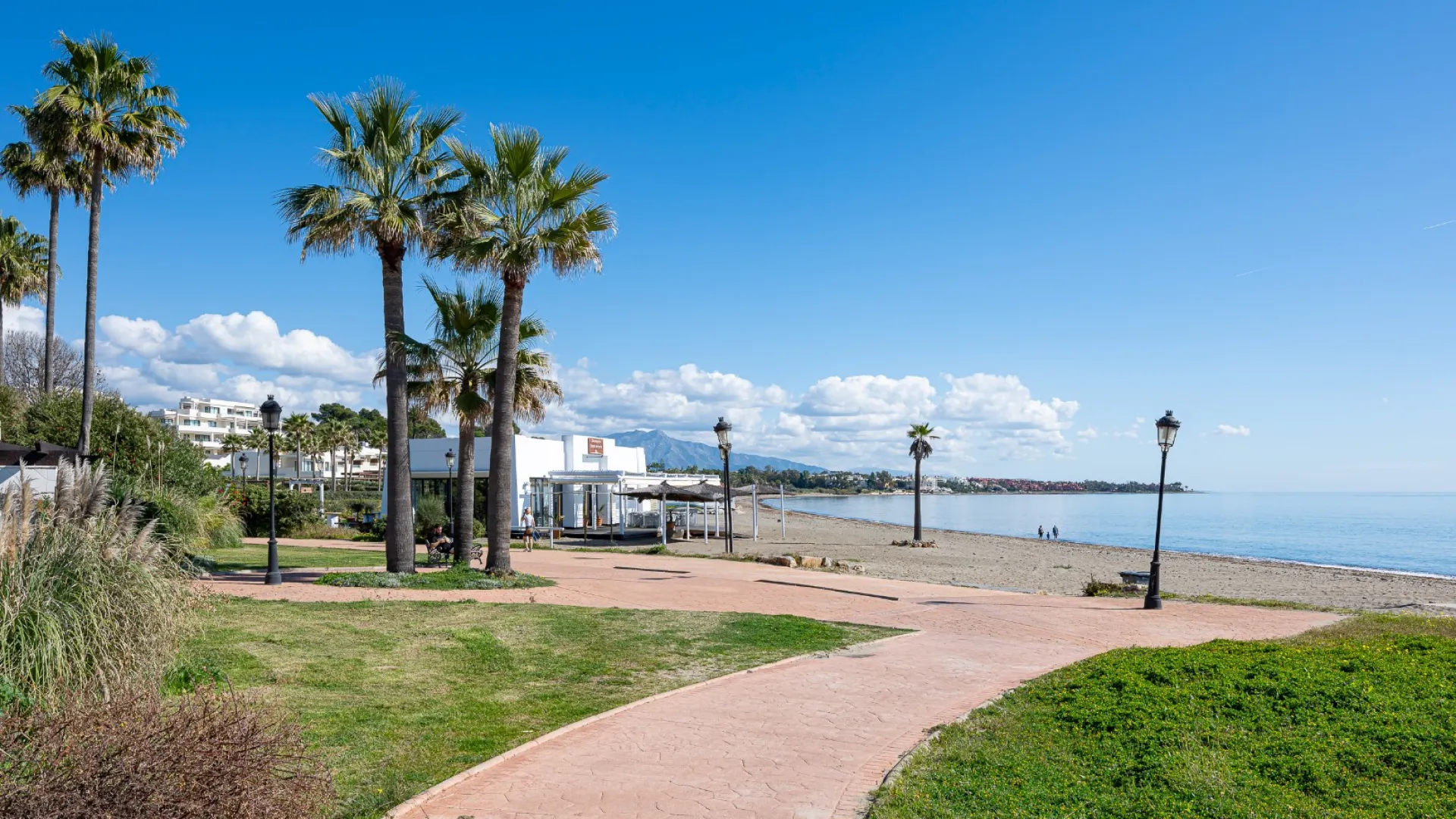 Estepona apartment for sale