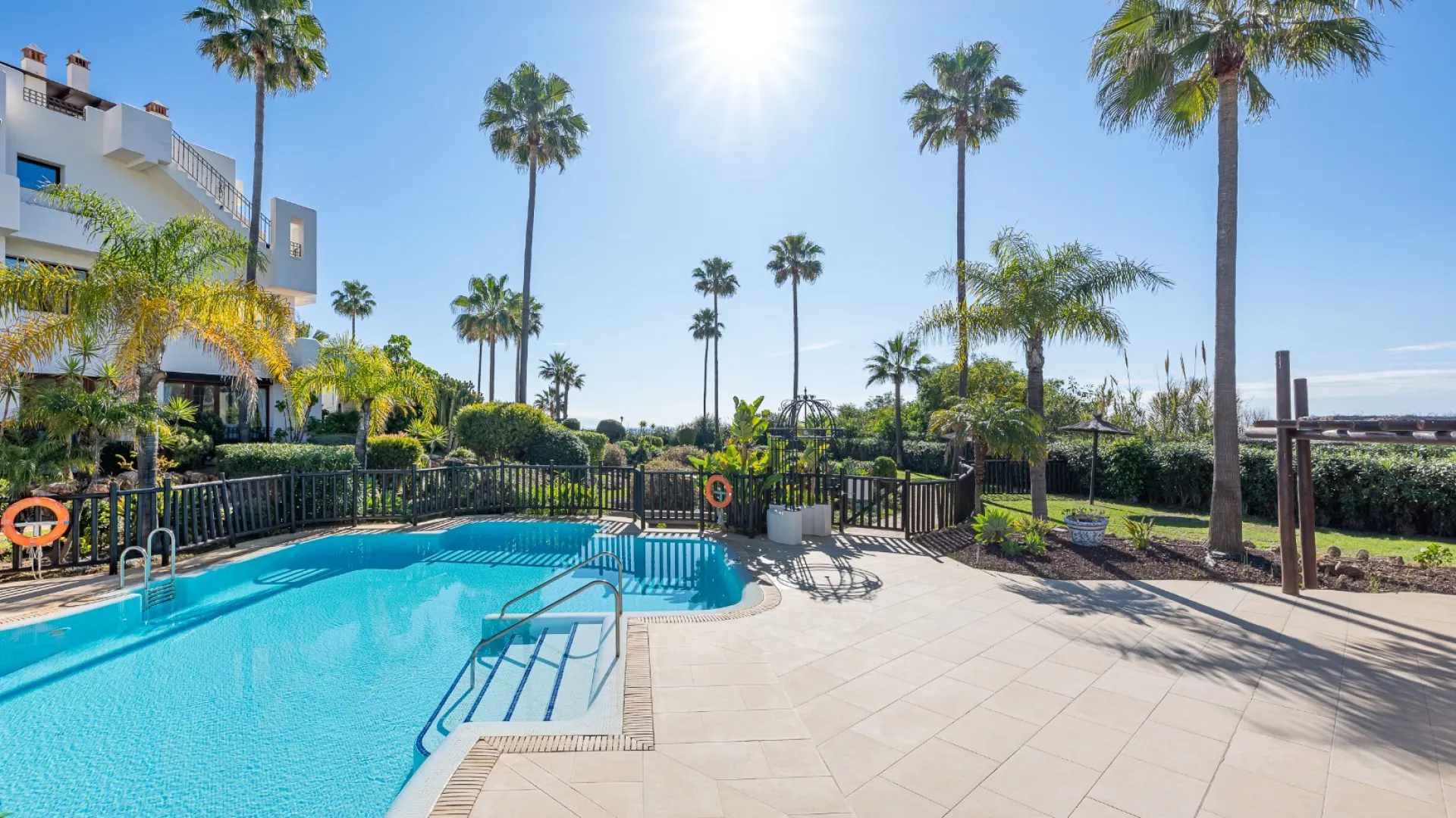 Estepona apartment for sale