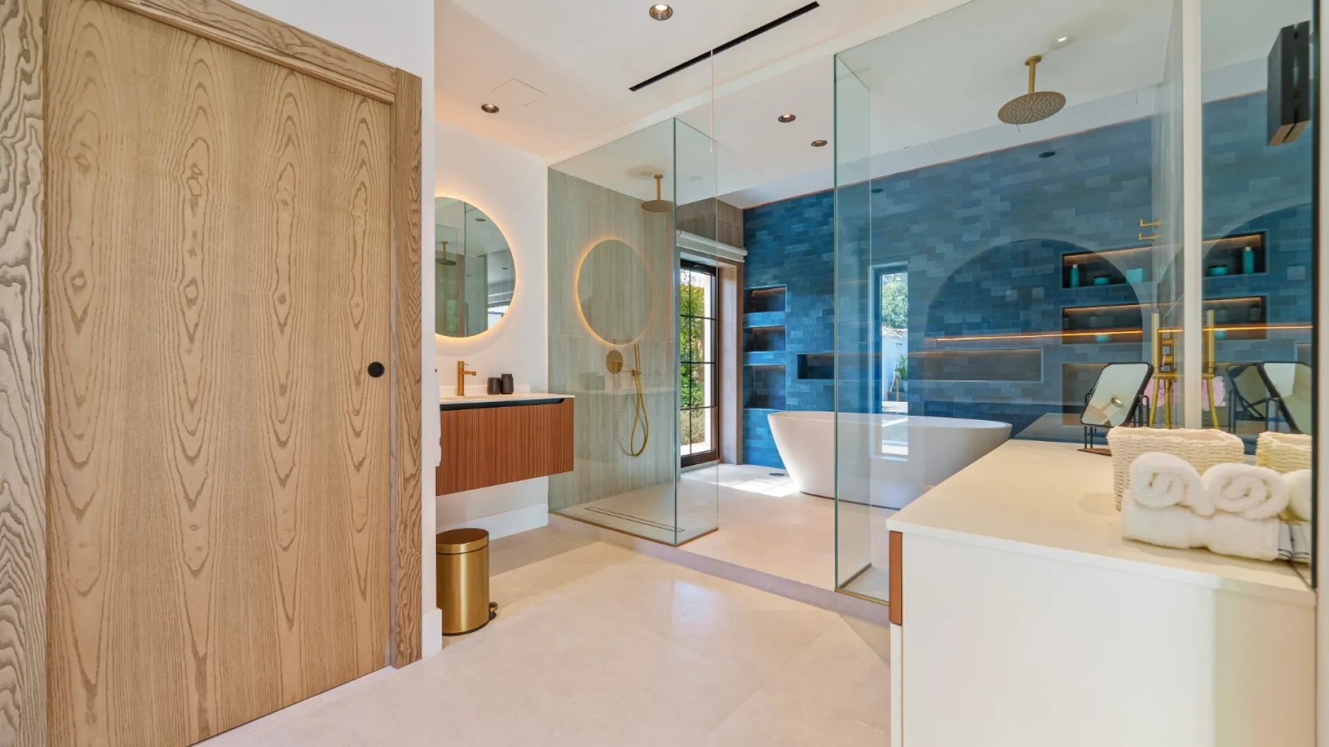 Buy Marbella - Puerto Banus 5 bedrooms villa