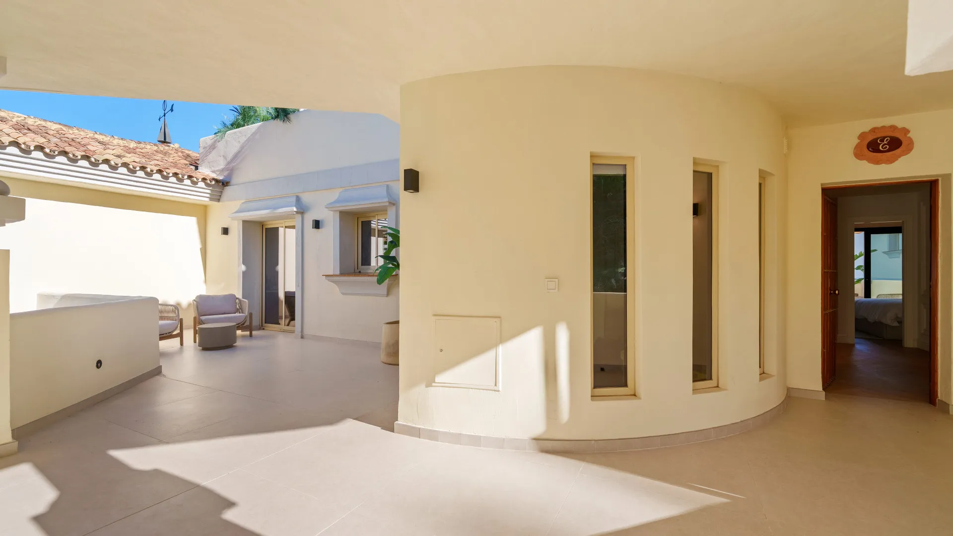 Duplex penthouse for sale in Palacetes Los Belvederes with 3 bedrooms