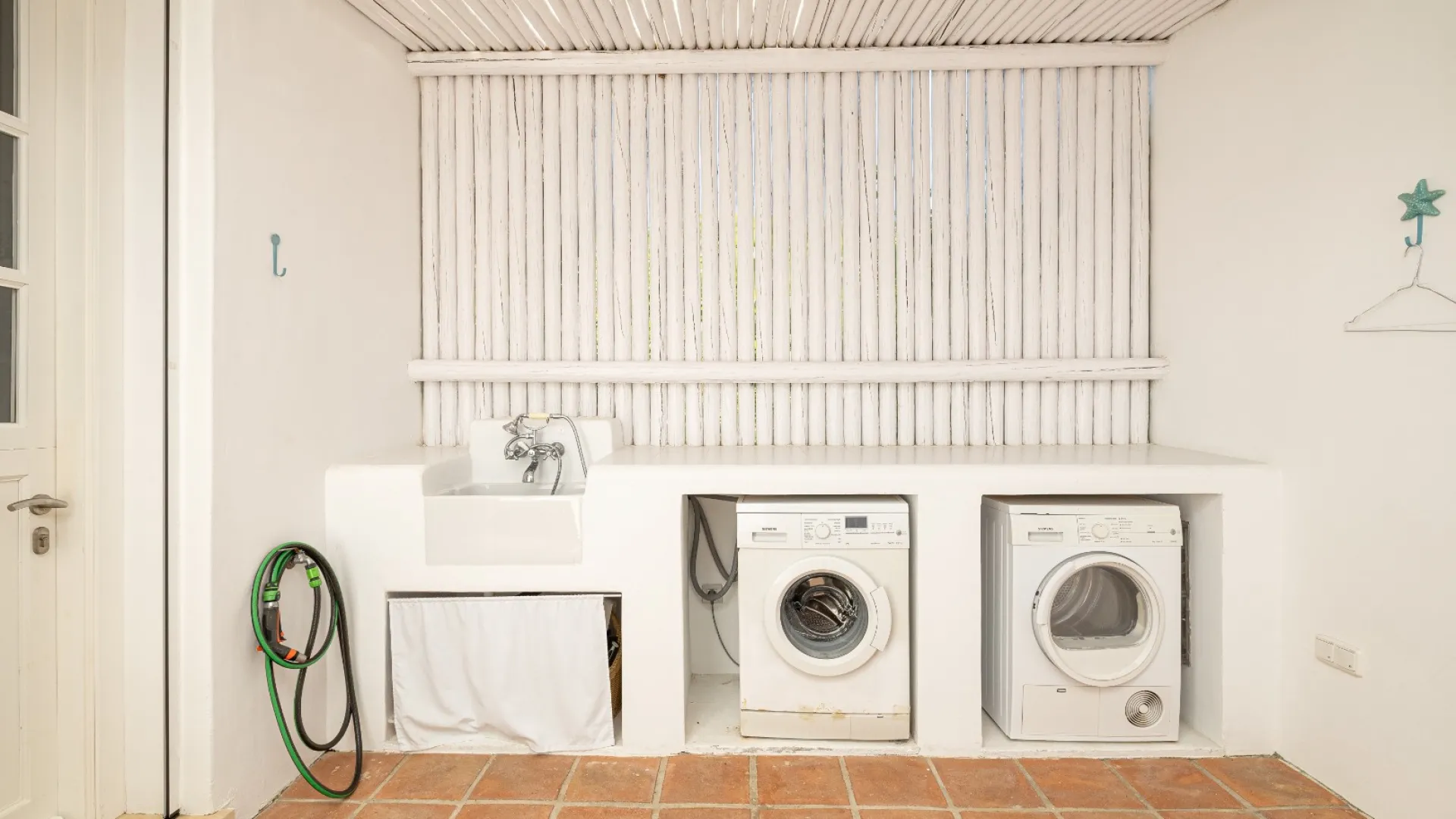 For sale villa with 4 bedrooms in Finca Cortesin