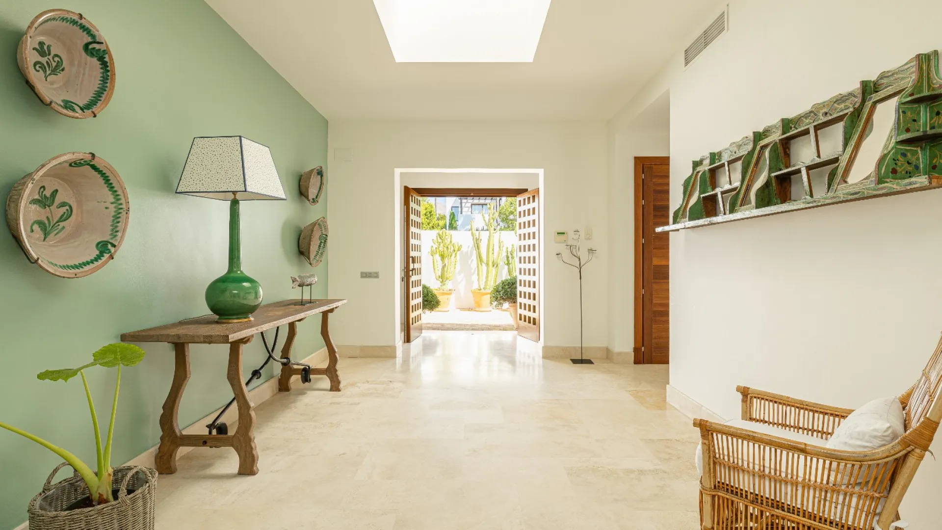 For sale villa with 4 bedrooms in Finca Cortesin