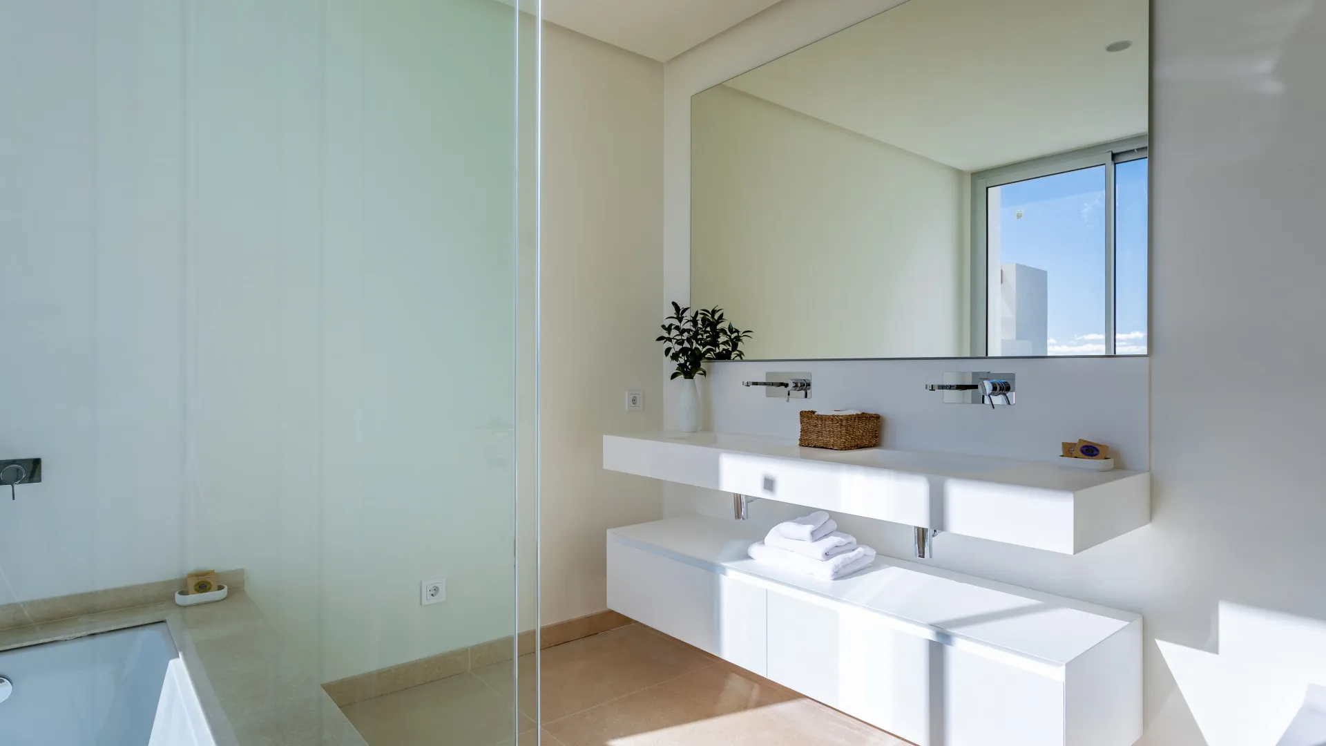 For sale Marbella Club Hills apartment