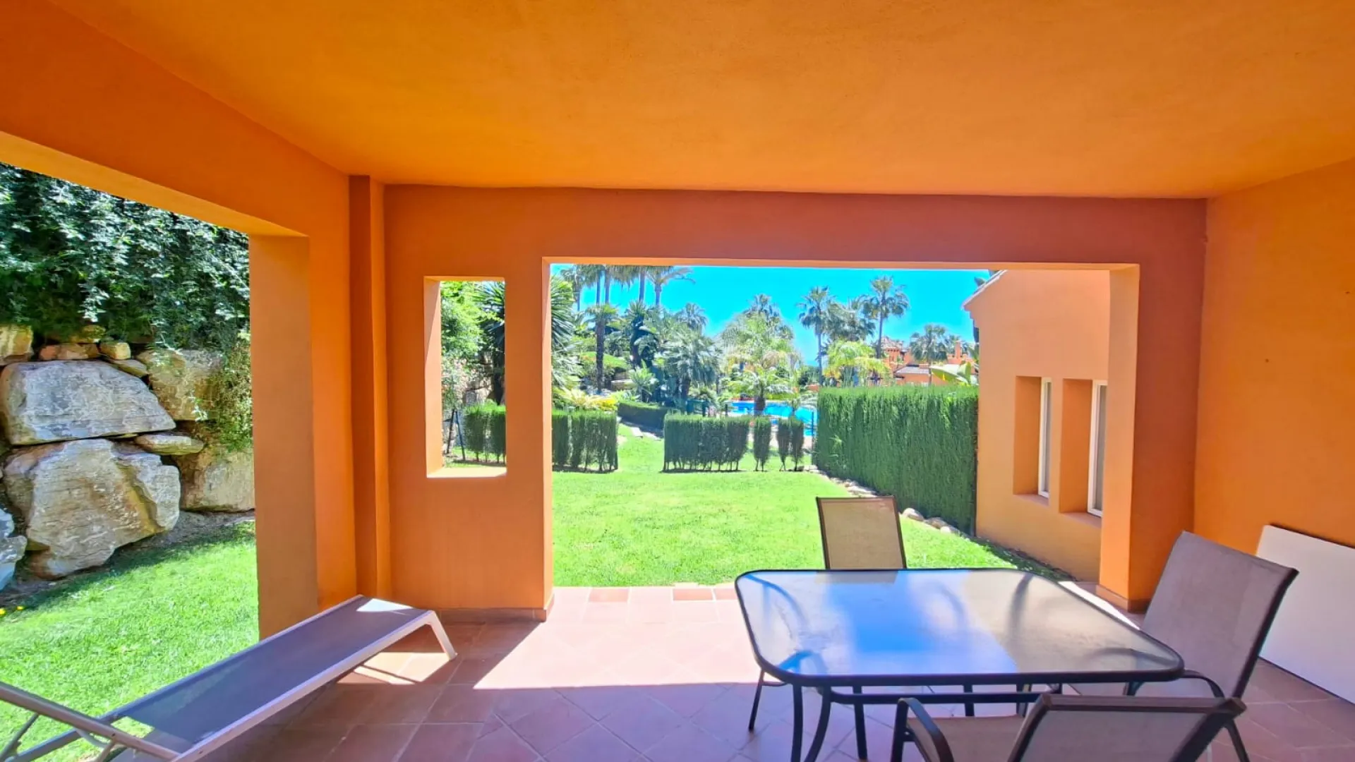 For sale town house in Paraiso Alto