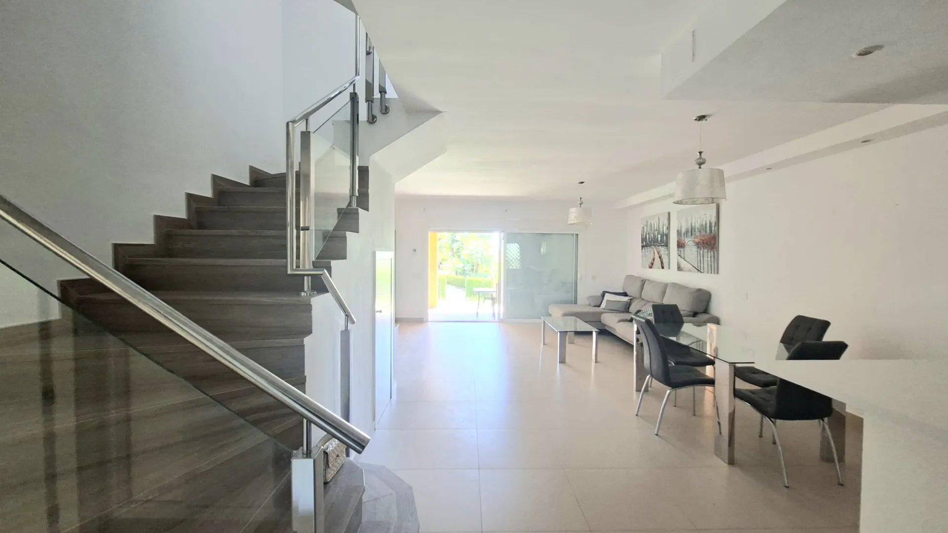 For sale town house in Paraiso Alto
