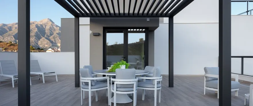 For sale Nueva Andalucia duplex penthouse with 3 bedrooms